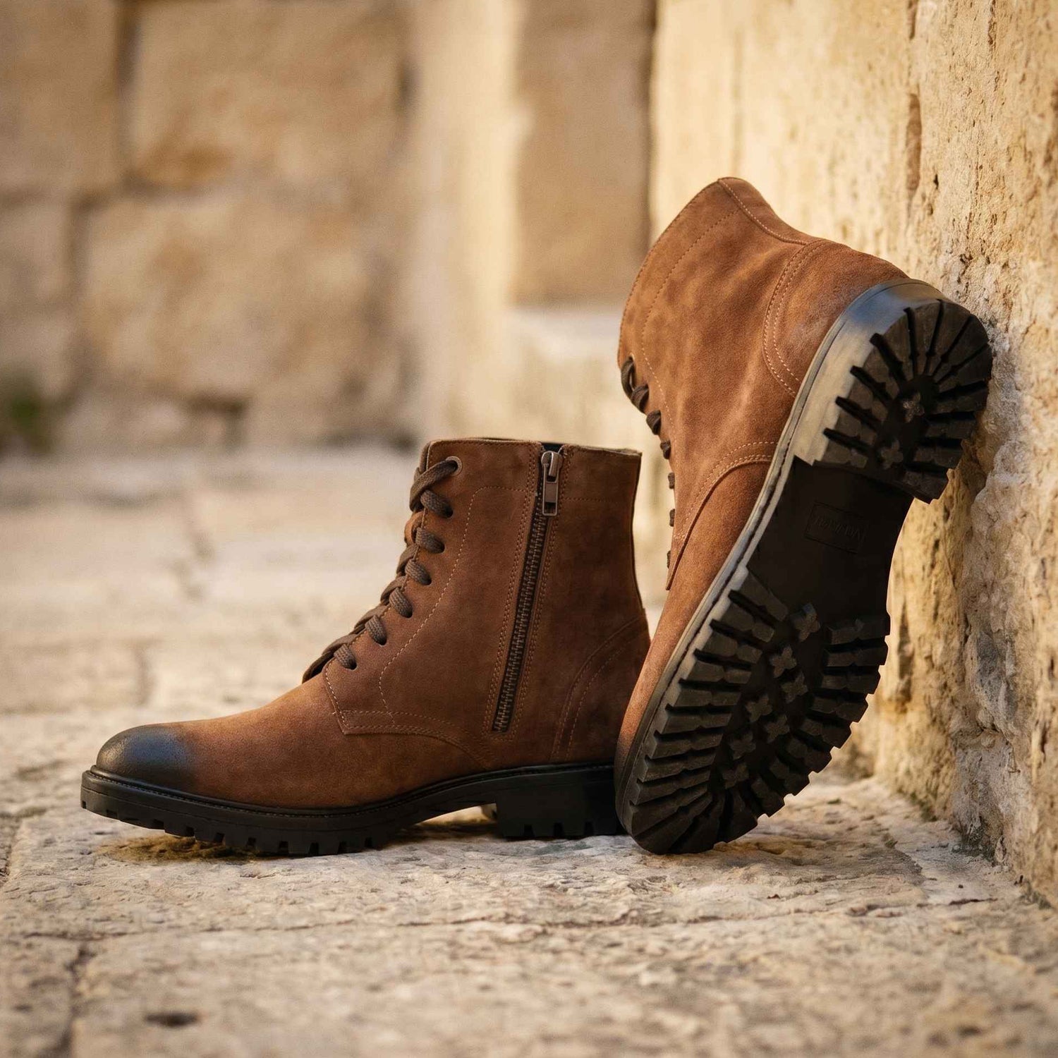 Shackleton: Zip Boot