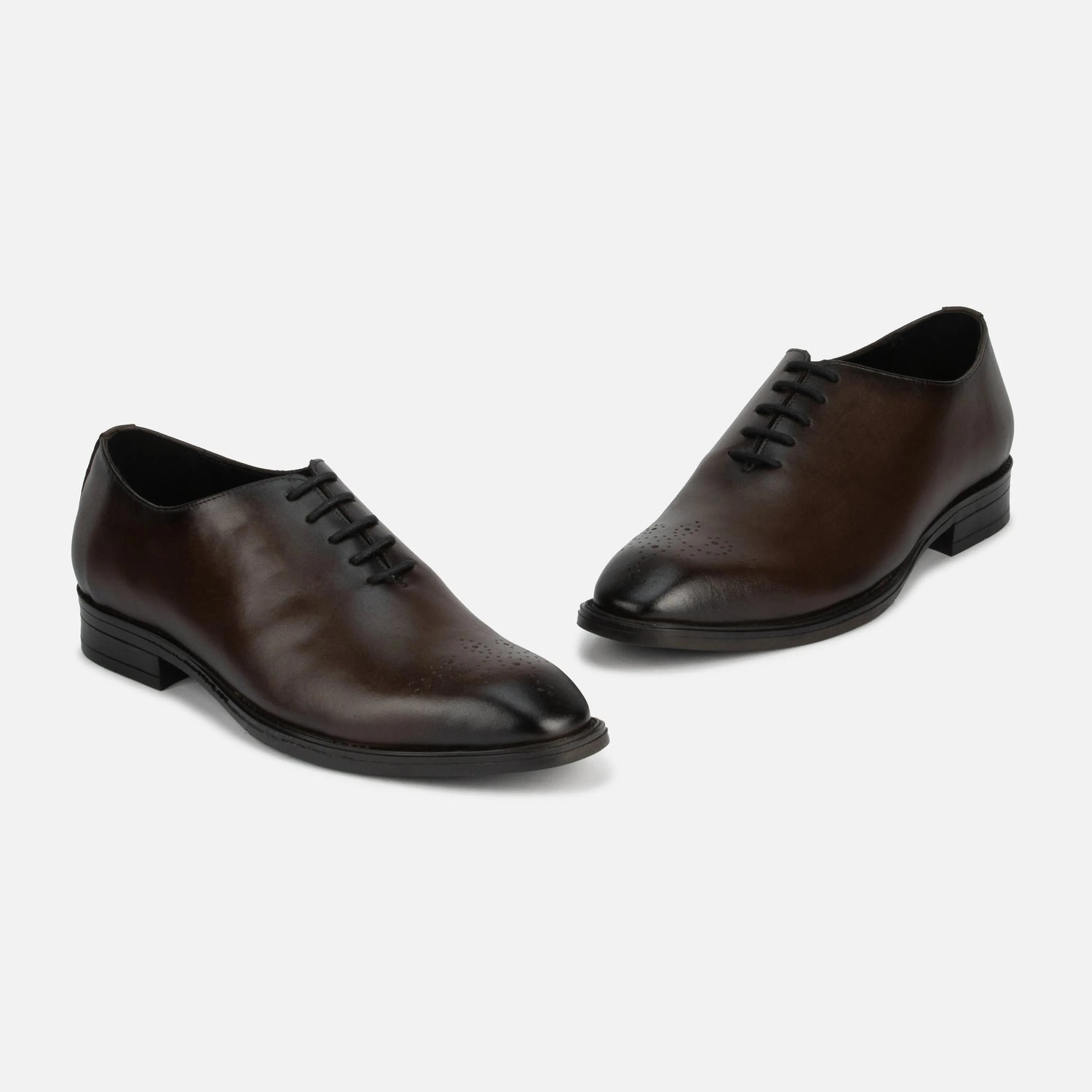 Regent: Whole cut Oxford oxford detail view 8 – VELVORY men's footwear India