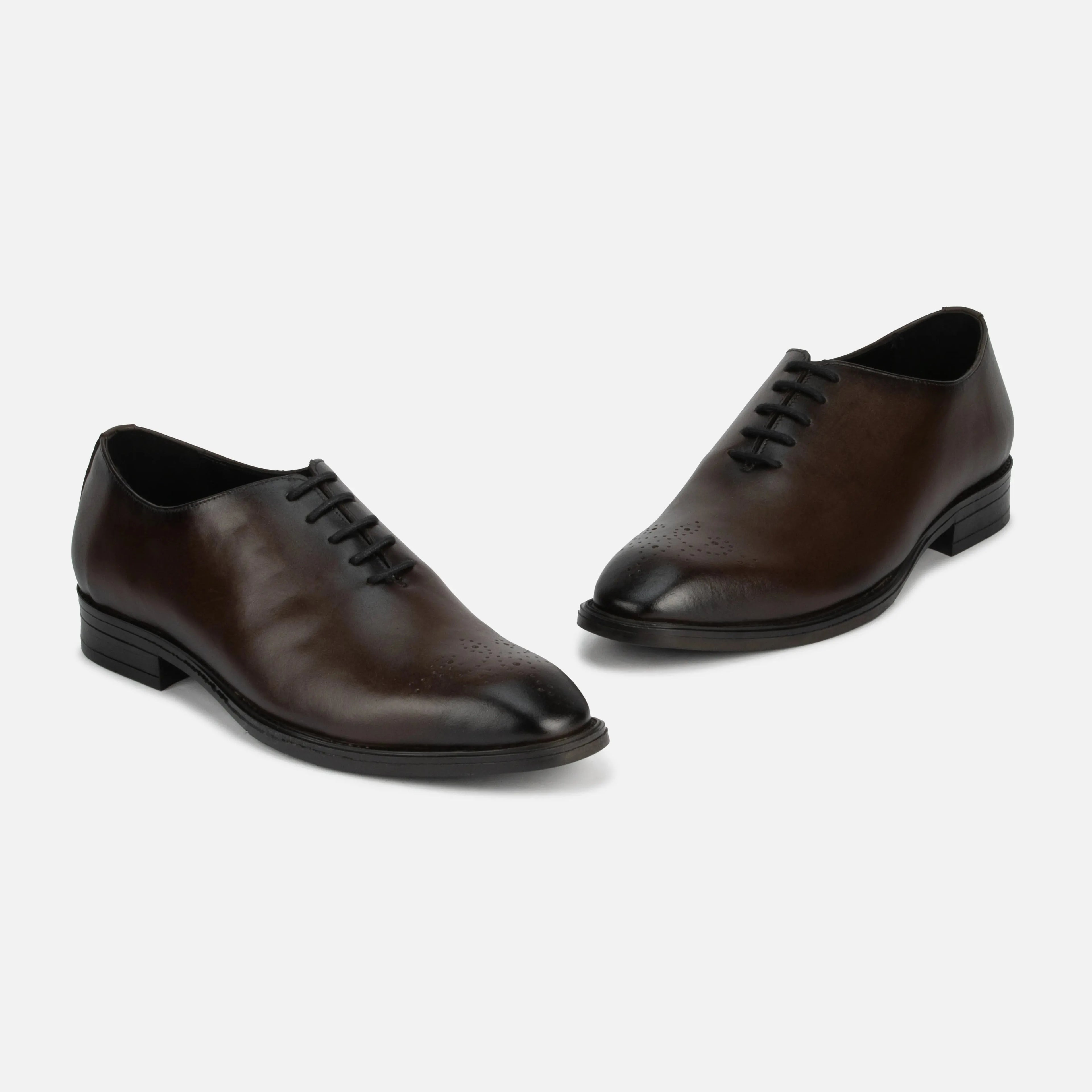 Regent: Whole cut Oxford oxford detail view 8 – VELVORY men's footwear India