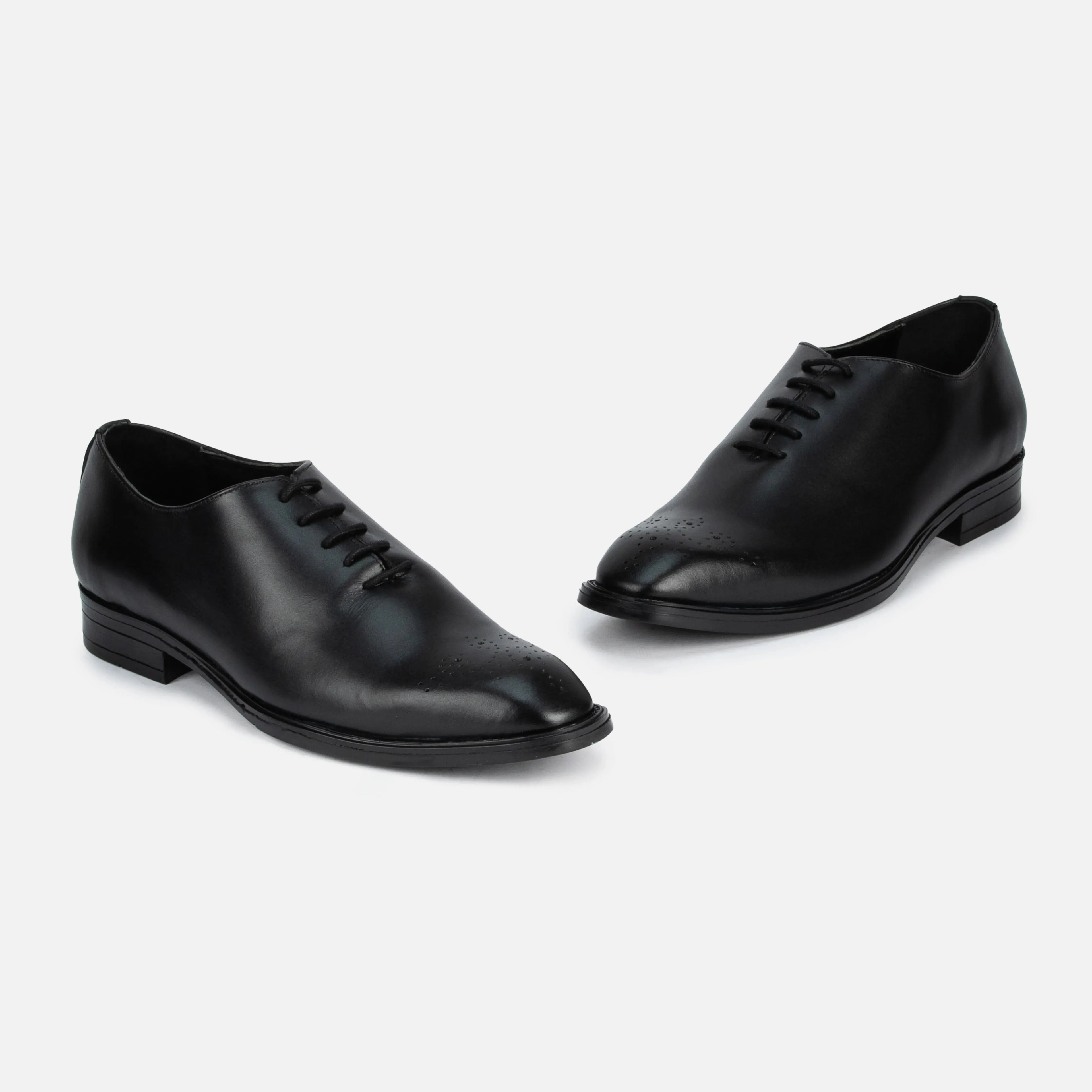 Regent: Whole cut Oxford oxford detail view 8 – VELVORY men's footwear India