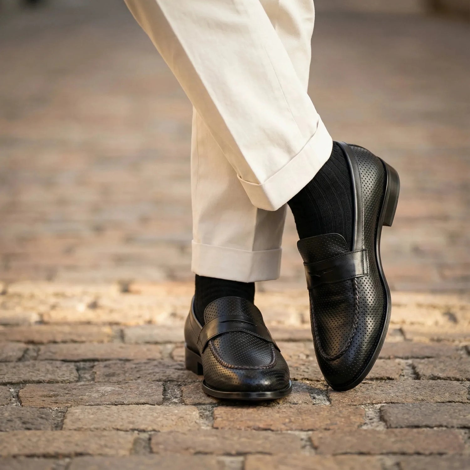 Vivaldi: Dotted Slip-On slip-on rubber sole – VELVORY durable men's footwear India
